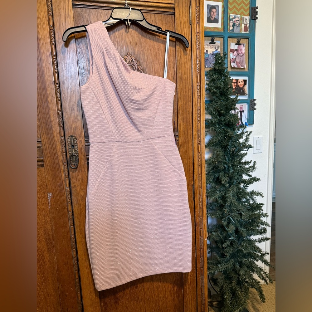Vince Camuto Blush One-Shoulder Dress
